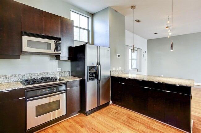 Building Photo - 5109 Larkin St