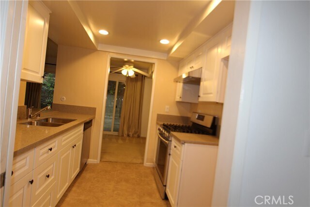Foto del edificio - 1137 Rosecrans Ave