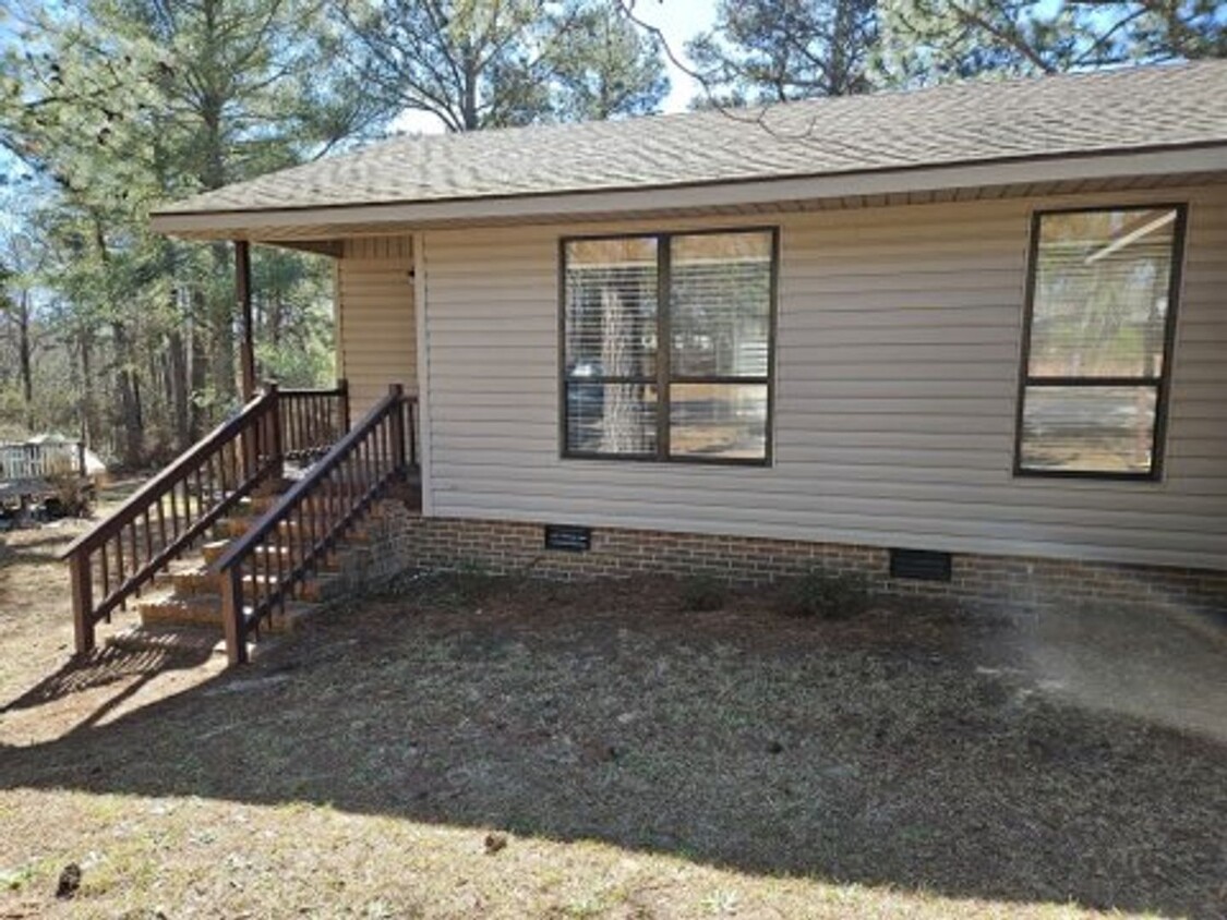 Primary Photo - Recently Renovated Condo for Rent!