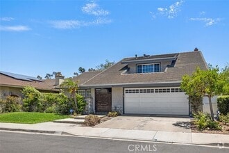 Building Photo - 8 Cedar Ridge