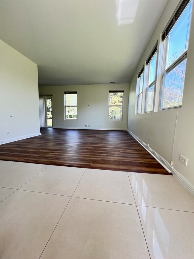 Foto del edificio - 601 Blackstone Ct