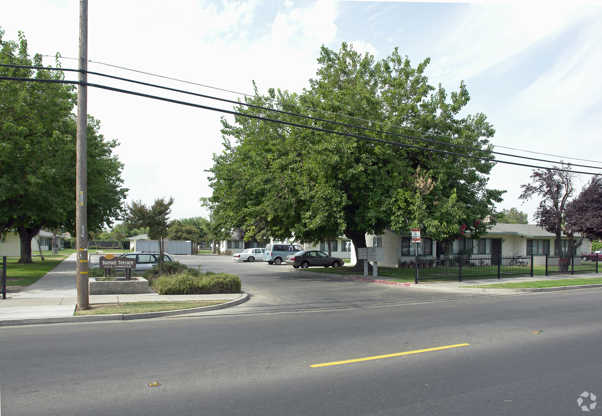 Foto del edificio - Sunset Terrace Apartments