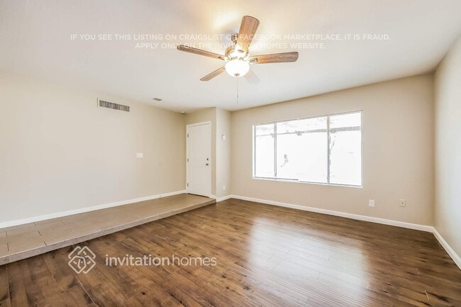 Building Photo - 11033 N 57th Dr