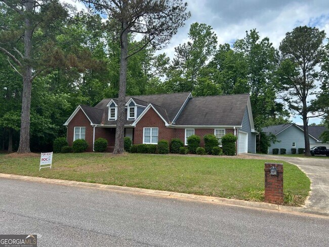 Building Photo - 361 Brickleberry Ridge