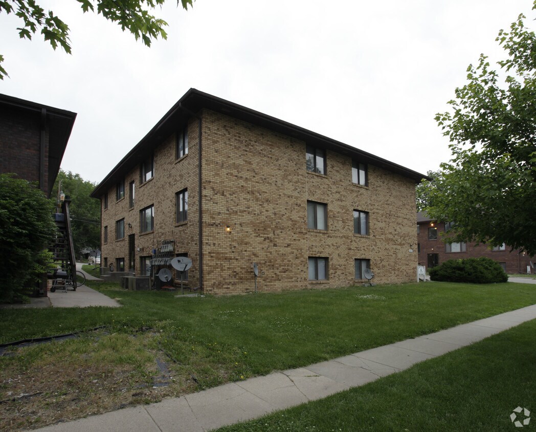 Building Photo - 4620 Meredeth Street