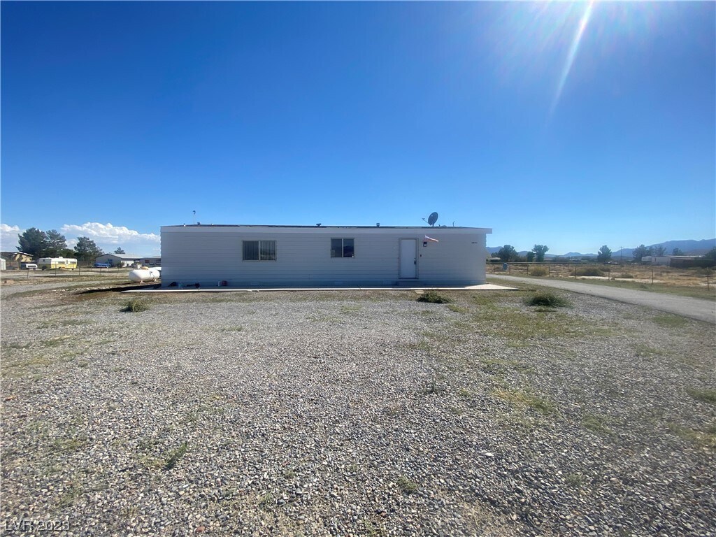 Primary Photo - 3891 W Horn Rd