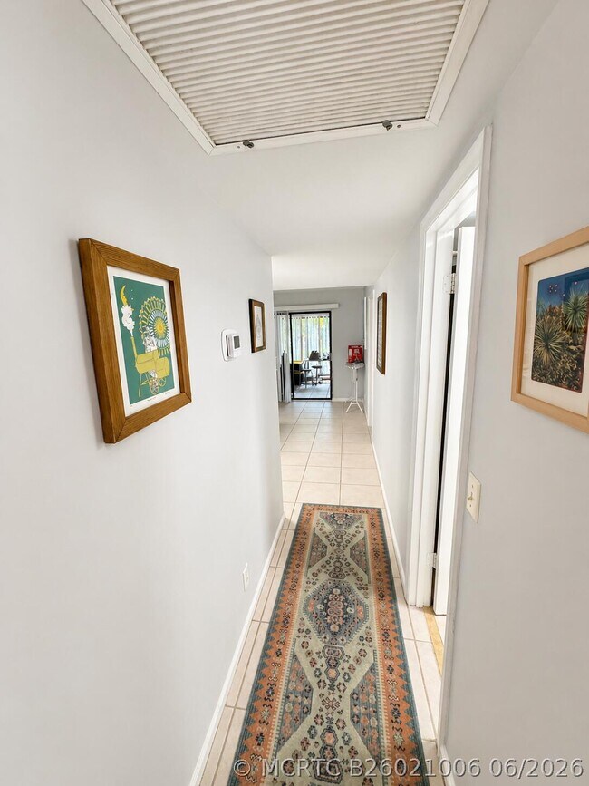 Foto del edificio - 9262 Green Meadows Way