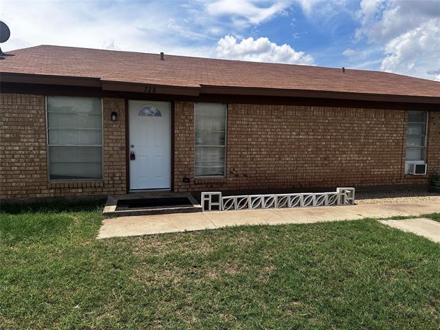 Foto del edificio - 728 Redbird Ln
