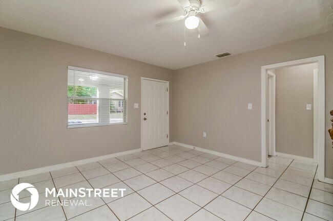 Foto del edificio - 6813 N 14th St