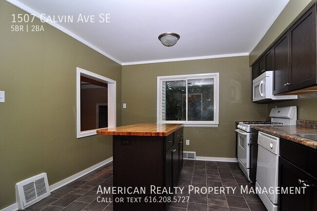 Foto del edificio - 1507 Calvin Ave SE