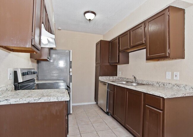 Foto del edificio - 8117 Foxfire Ln