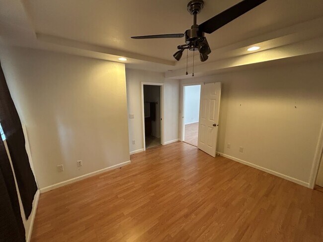 Building Photo - 510 N Cass St