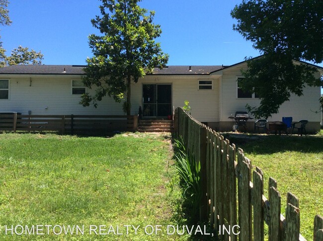Building Photo - 3 br, 1 bath House - 706 Estates Cove Rd