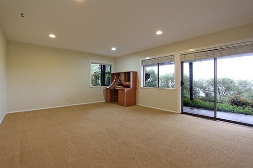 Primary Photo - 612 Ridge Rd