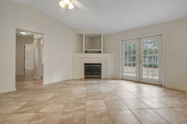 Foto del edificio - NE Tallahassee Home in the Villages at Maclay