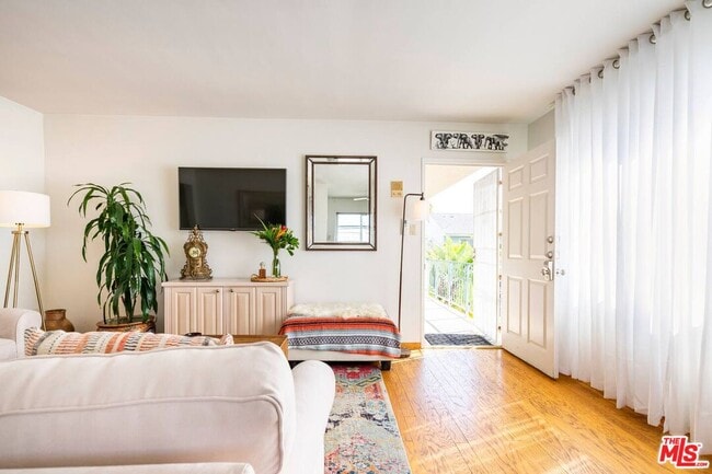 Foto del edificio - 1418 Stanford St