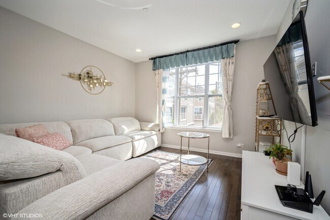 Foto del edificio - 850 Lexington Cir W