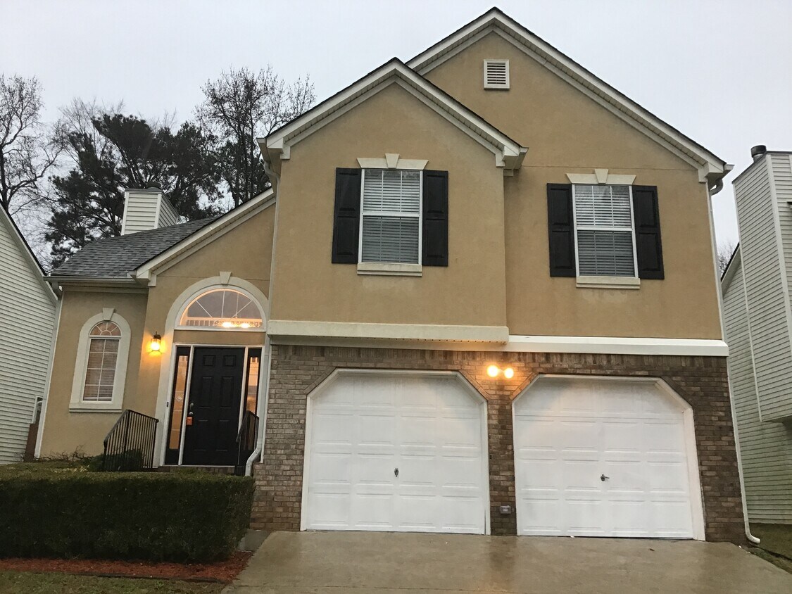 4317 Stonecrest Drive House for Rent in Austell, GA