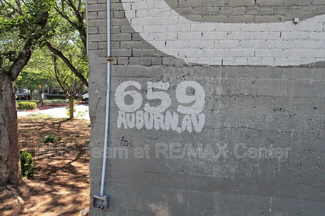 Foto del edificio - 659 Auburn Ave NE