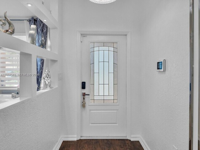 Foto del edificio - 8956 SW 215th Ln