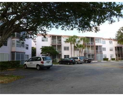 Foto principal - 4304 NW 9th Ave