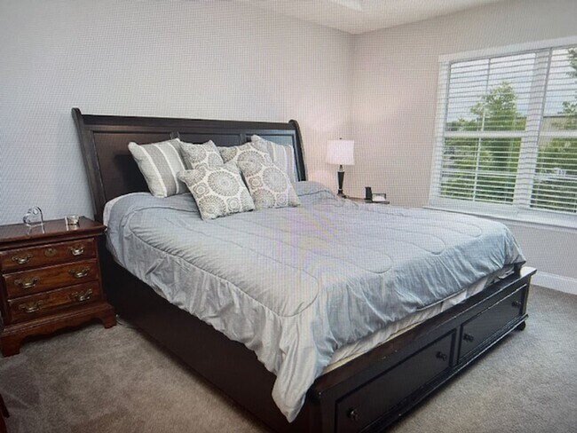 Foto del edificio - BEAUTIFUL TOWNHOME