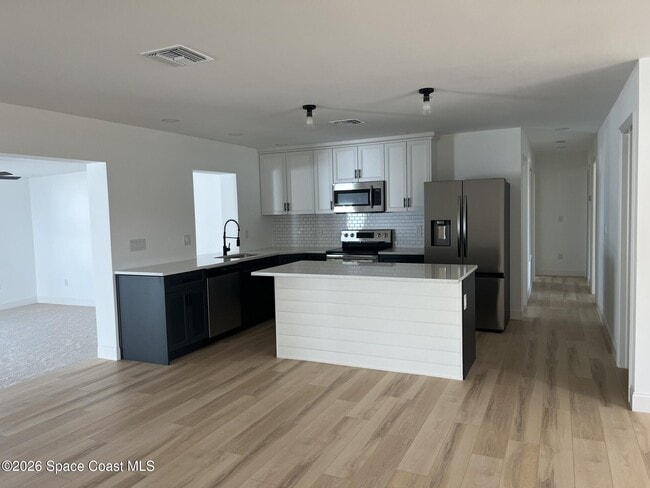 Building Photo - 751 Burman Ln NE