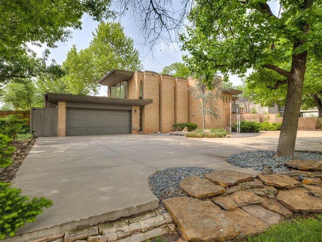 Foto del edificio - 3404 Partridge Rd