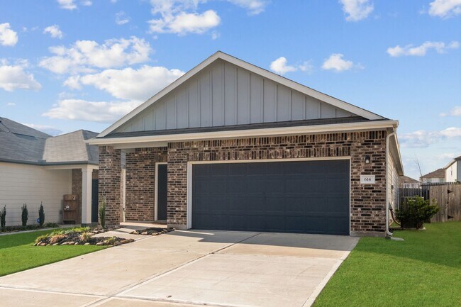 Foto del edificio - 614 Edge Lake Ct