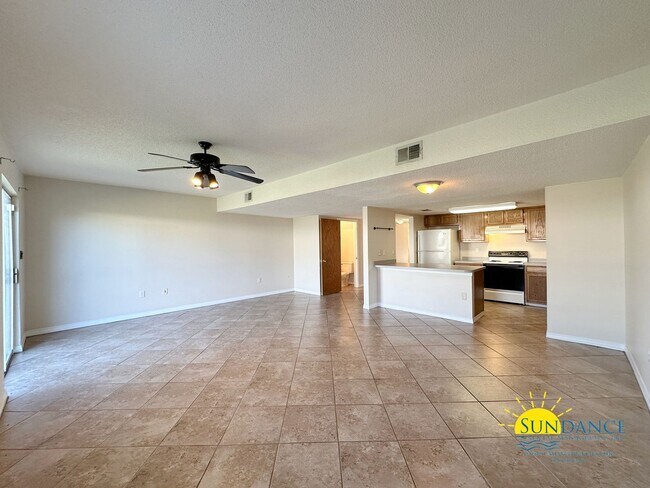 Foto del edificio - Great 3 Bedroom Townhouse in Fort Walton B...