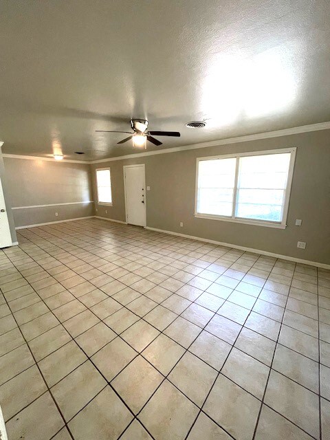 Foto del edificio - 2216 N 51st St