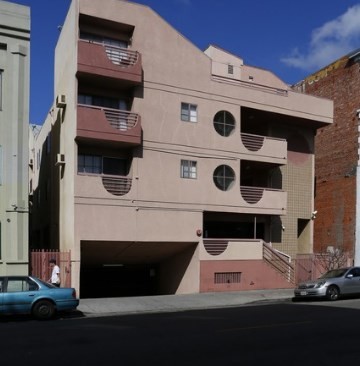 Building Photo - 733 S Mariposa Ave