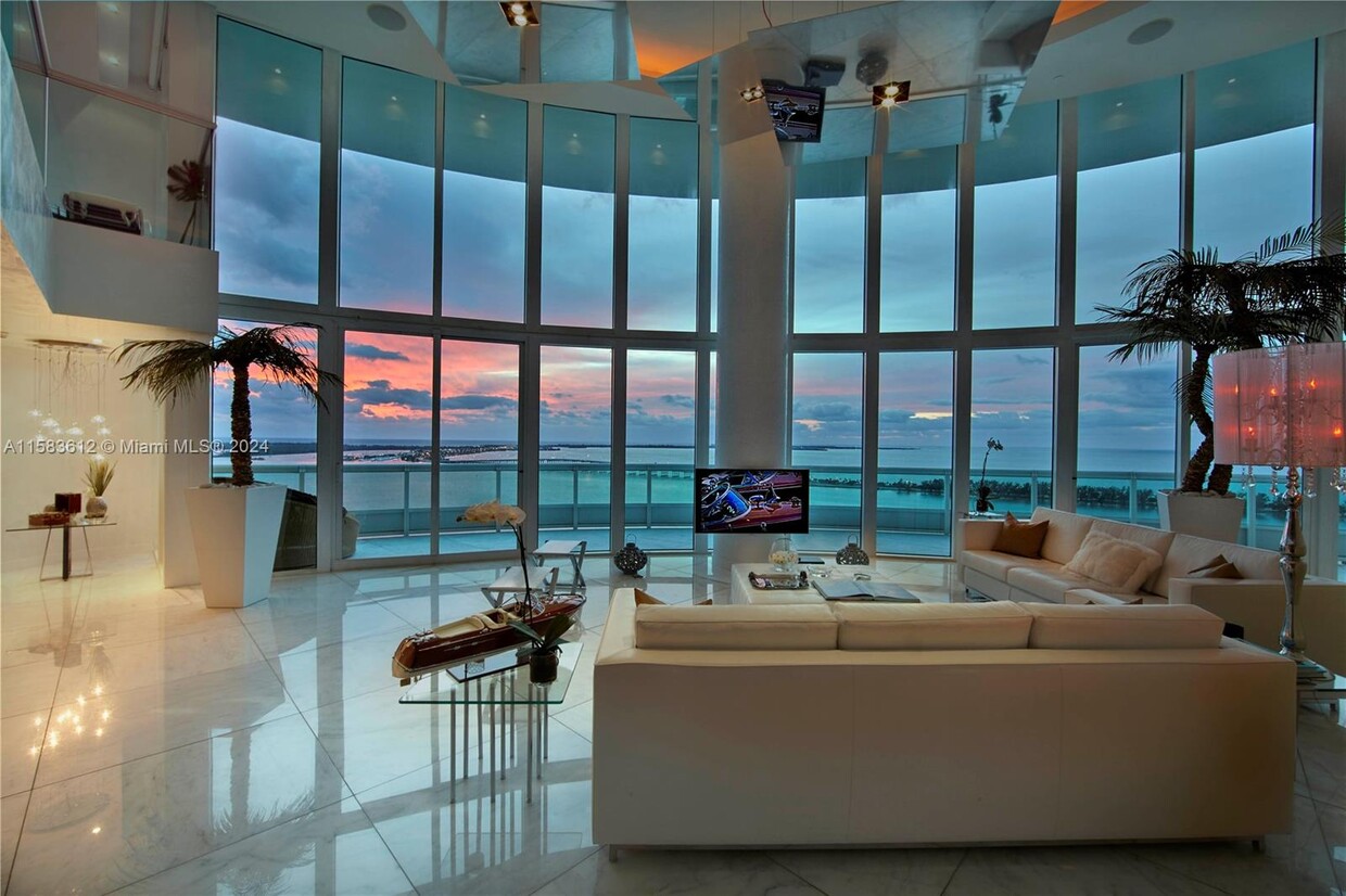 Foto principal - 1643 Brickell Ave