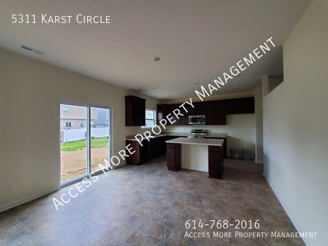 Foto del edificio - 5311 Karst Cir