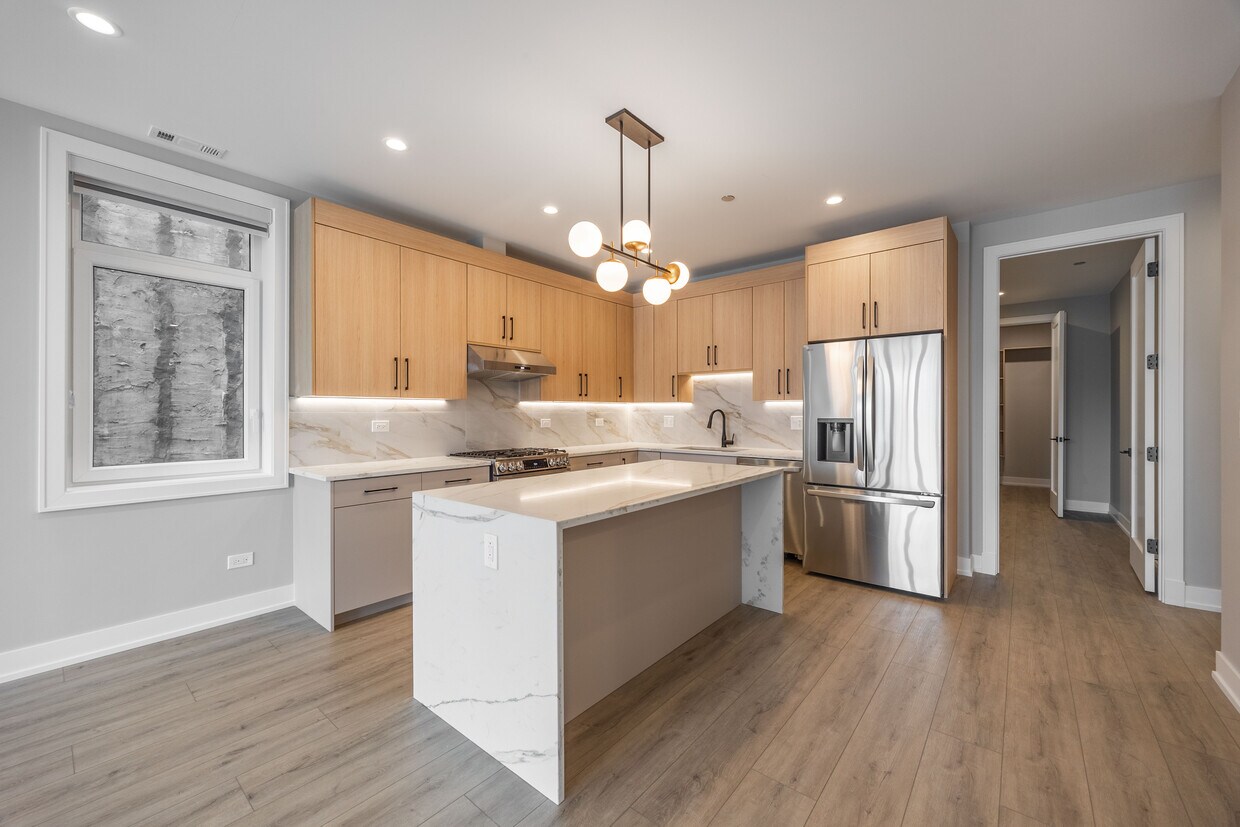 Foto principal - 2354 W Polk St