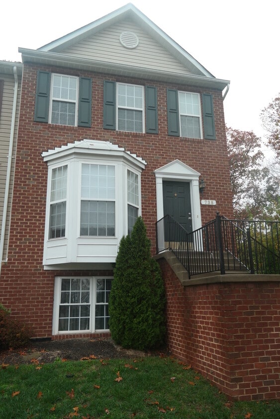 738 Heather Stone Loop, Glen Burnie, MD 21061 House Rental in Glen