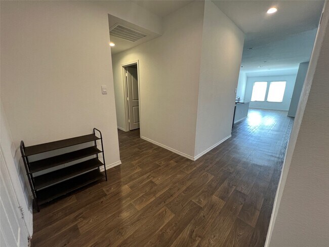 Foto del edificio - 21354 Owl Rd