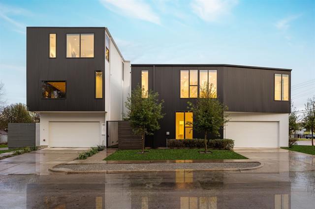 Foto principal - 2422 N Carroll Ave