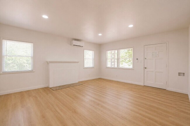 Foto del edificio - 4723 Arlington Ave