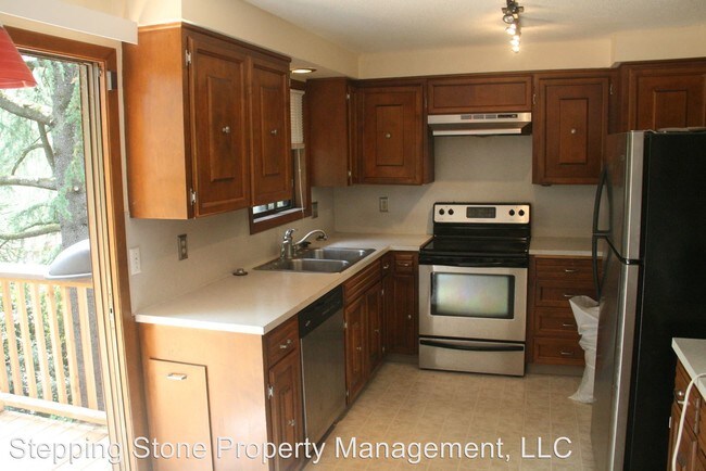 Building Photo - 4 br, 2 bath House - 106 Harvard Court SE