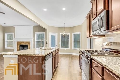 Foto del edificio - 33 Henderson Ridge Ct