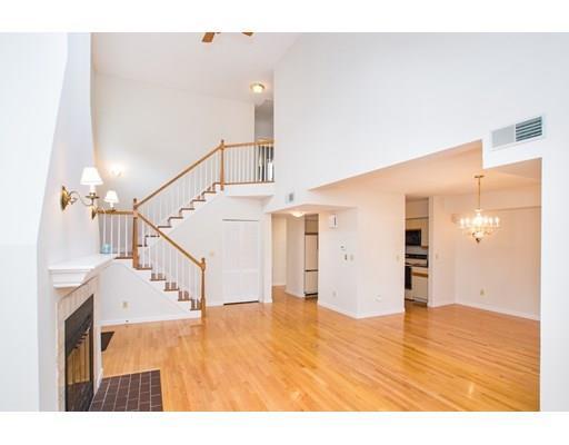 Primary Photo - 34 Whaler Ln