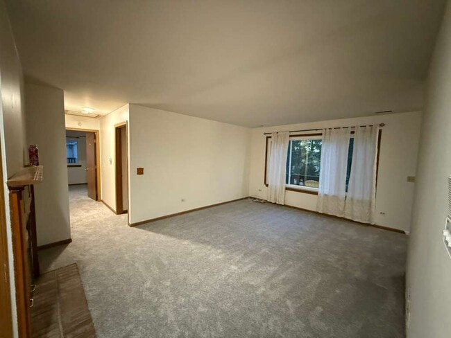 Foto del edificio - 320 Newport Ln