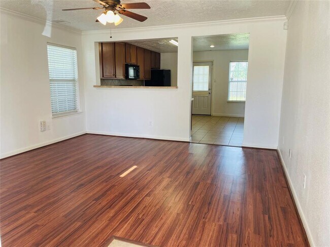 Building Photo - 3503 Fuller Bluff Dr
