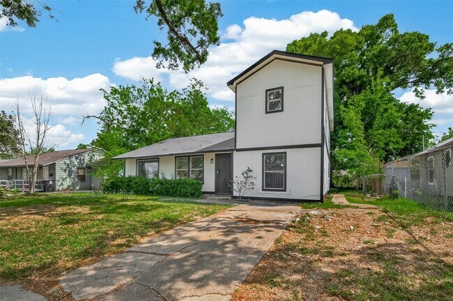 Foto del edificio - 5830 Southlea St