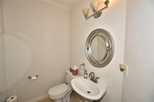 Building Photo - 3670 River Trace Dr