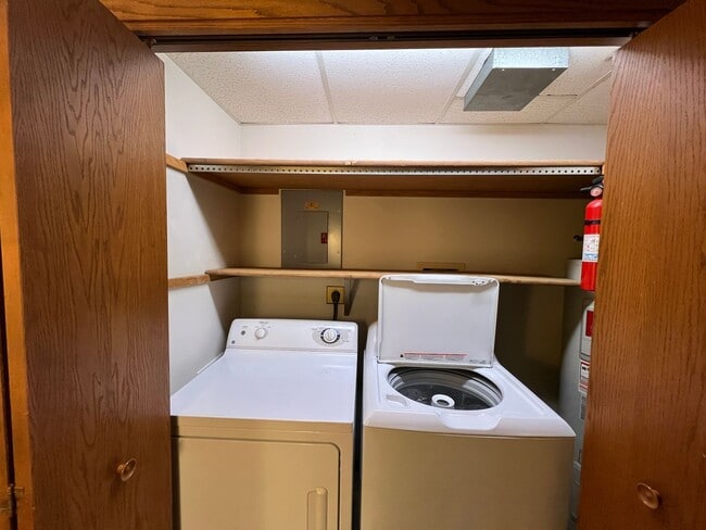 Foto del edificio - 632-638 S 44th Avenue