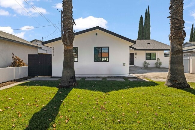 14860 Envoy St