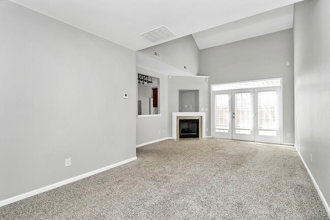 Photo - 141 Ross Moore Ave Townhome