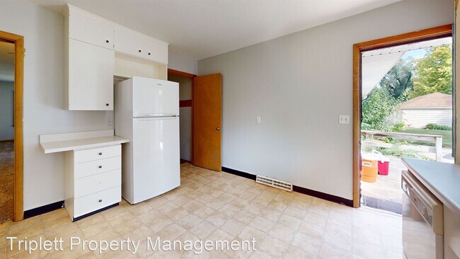 Building Photo - 3 br, 1 bath House - 1318 Wilson Avenue